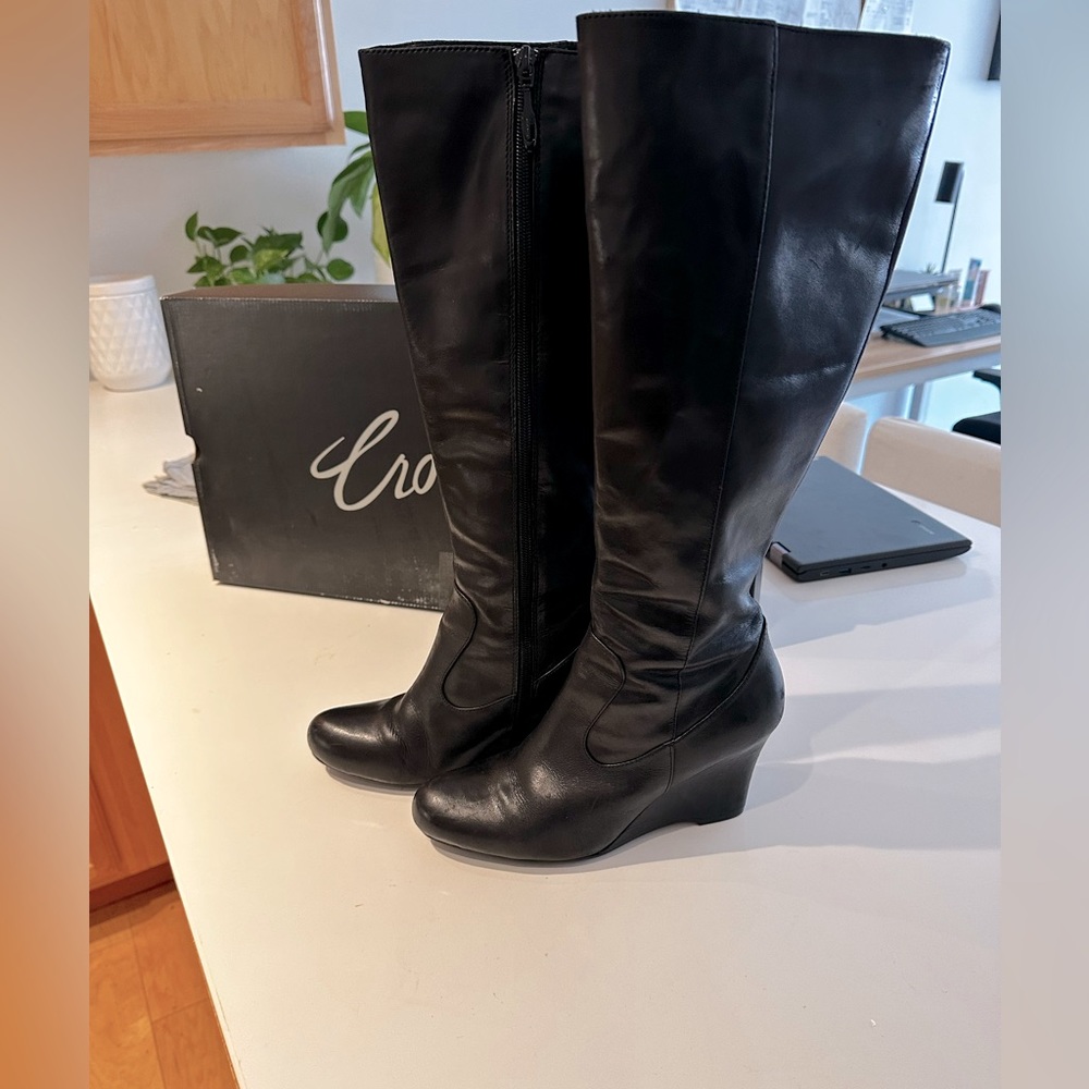 Crown by Born Boots women’s size 8